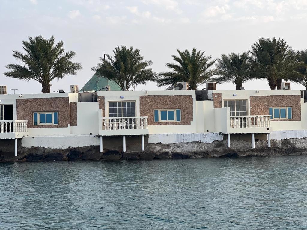 יאנבו Al Ahmadi Plaza Resort מראה חיצוני תמונה