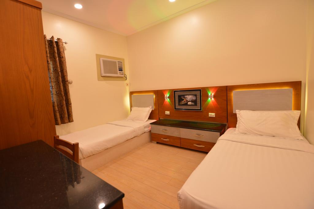 יאנבו Al Ahmadi Plaza Resort מראה חיצוני תמונה