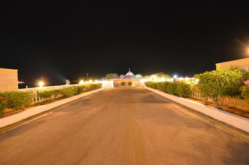 יאנבו Al Ahmadi Plaza Resort מראה חיצוני תמונה