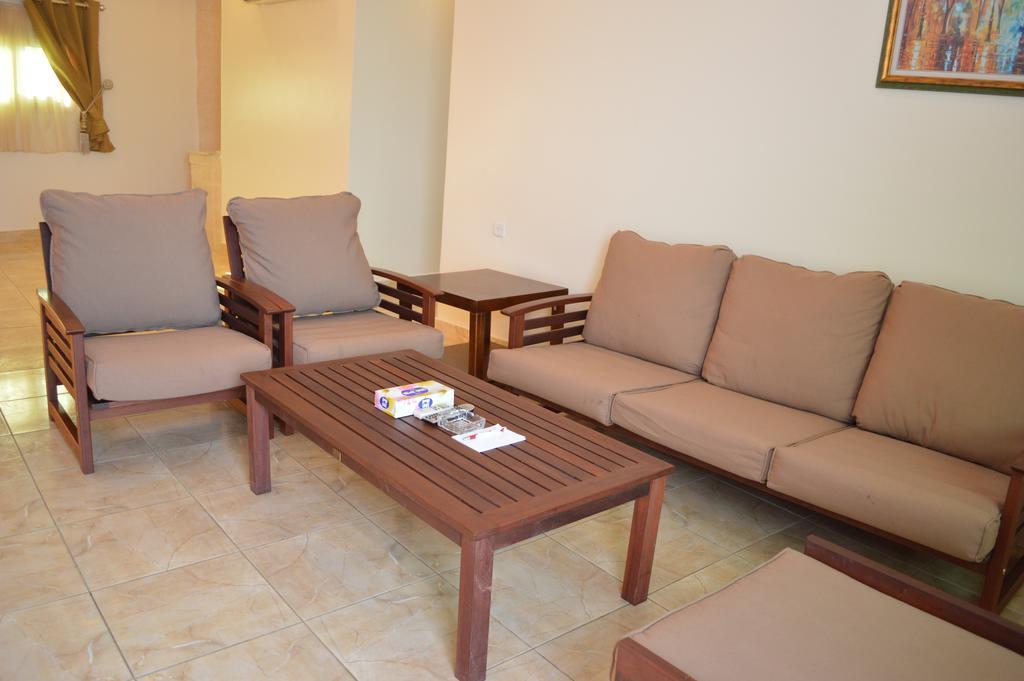 יאנבו Al Ahmadi Plaza Resort מראה חיצוני תמונה