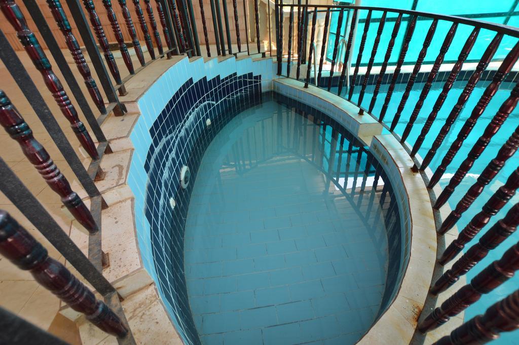 יאנבו Al Ahmadi Plaza Resort מראה חיצוני תמונה