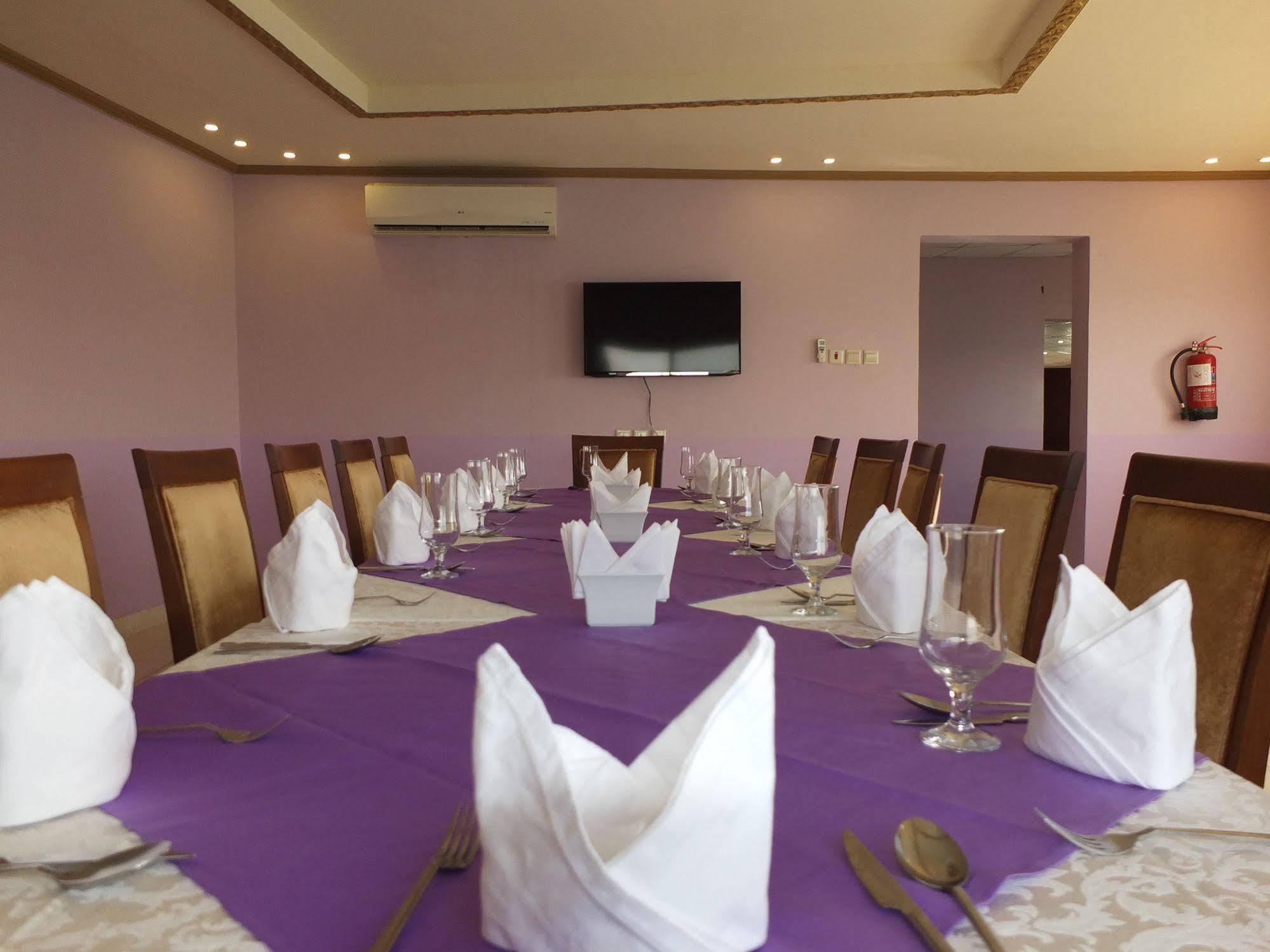 יאנבו Al Ahmadi Plaza Resort מראה חיצוני תמונה