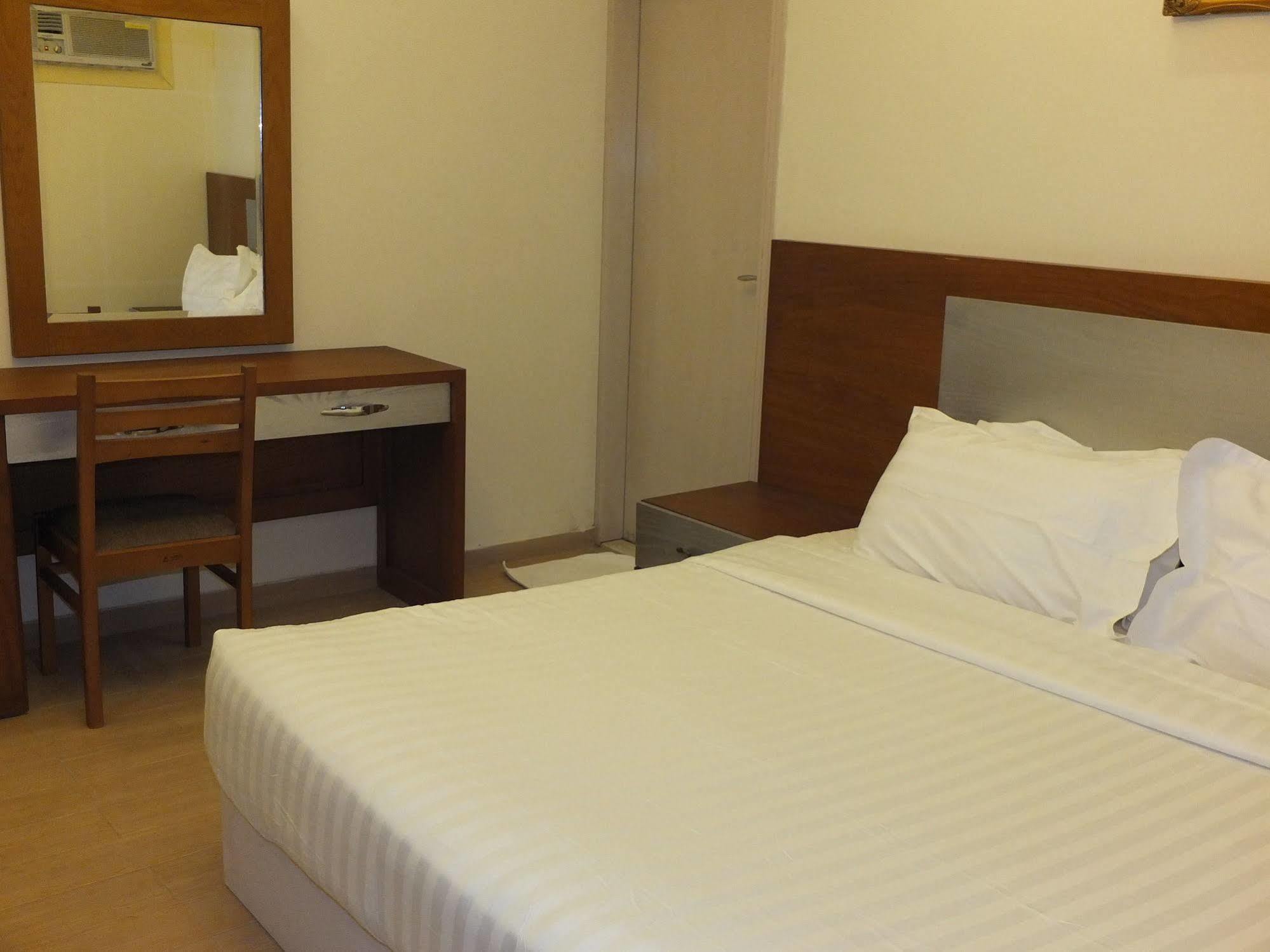 יאנבו Al Ahmadi Plaza Resort מראה חיצוני תמונה
