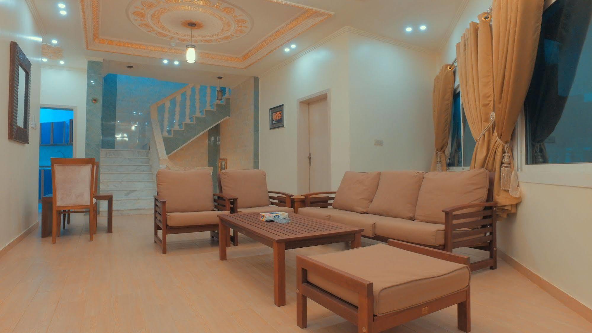 יאנבו Al Ahmadi Plaza Resort מראה חיצוני תמונה